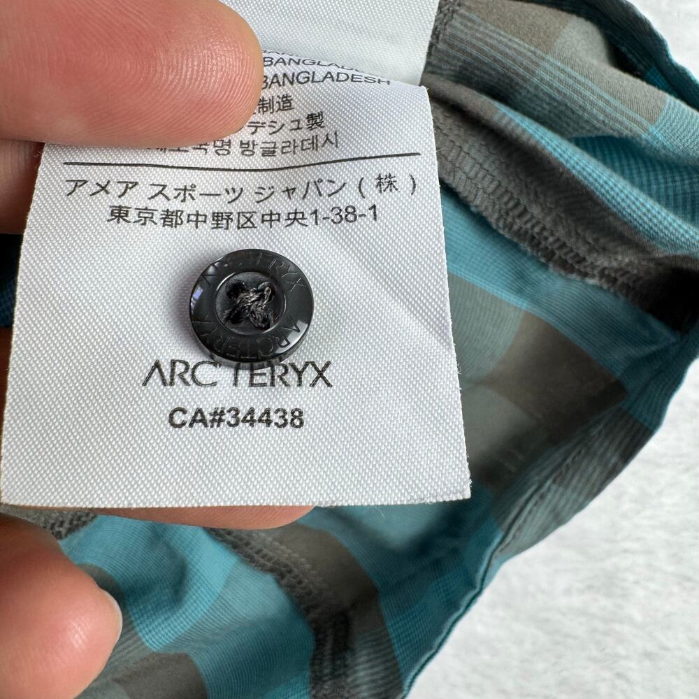 Arc’teryx Men’s Plaid Button Up Shirt Blue Gray Outdoor Hiking Short Sleeve - Picture 11 of 14